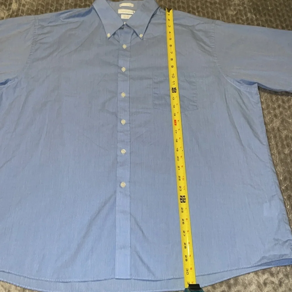 Van Heusen Short Sleeve Button down Shirt. Size 18-18.5. End On End. - Picture 5 of 7